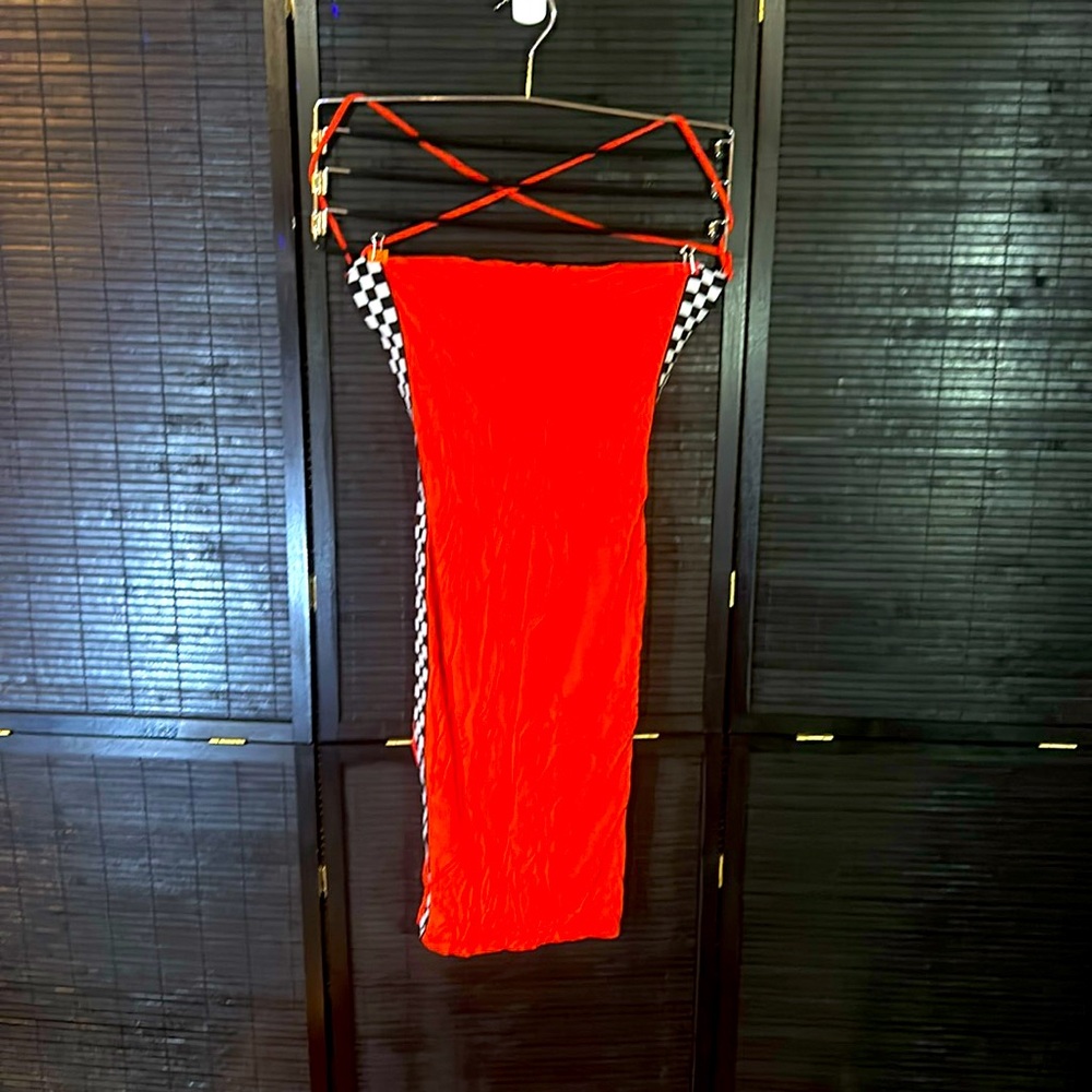 Gas break dip checkered dress